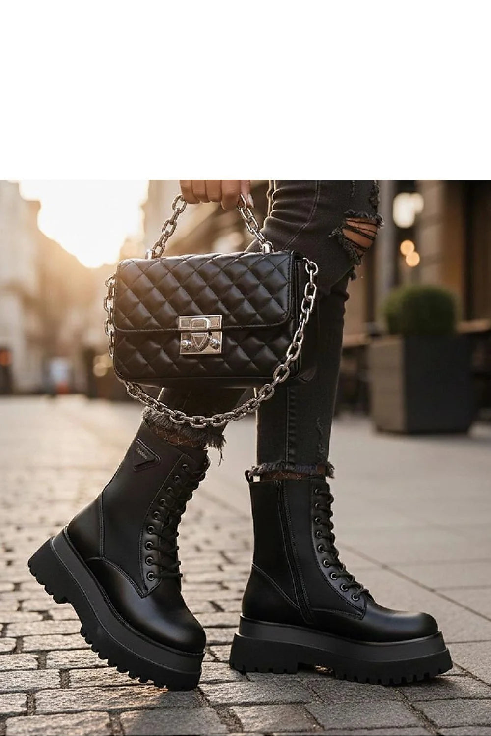 bottines femme noir mat plateforme Lassi Gemre similicuir textile lacets combat semelle crantée bout rond œillets métalliques fermeture éclair intérieure