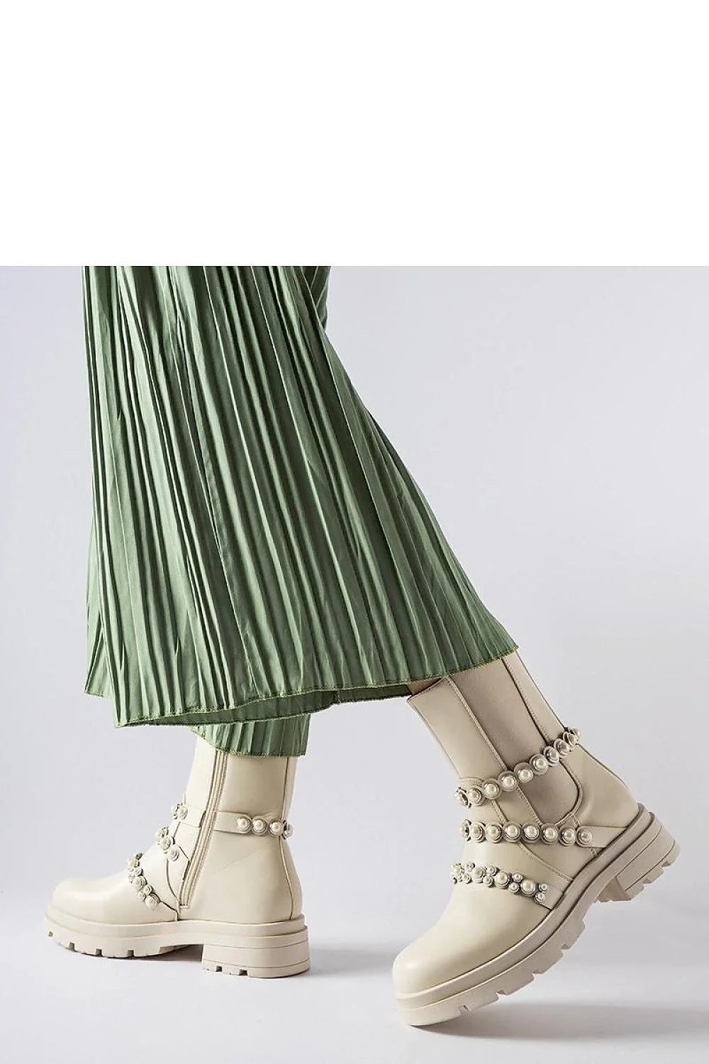 bottines Solea cuir lisse beige crème sangles perlées plateforme talon plat tige haute zip semelle crantée urbaine élégante confortable sophistiquée