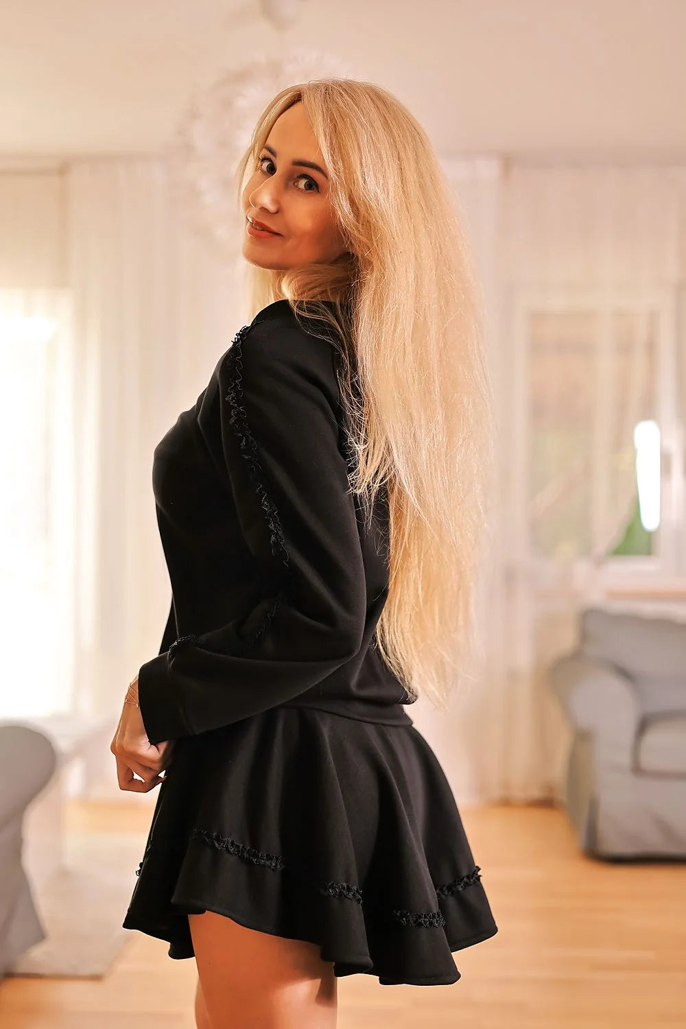 Ensemble femme haut manches longues raglan jupe courte évasée noir coton confort style décontracté