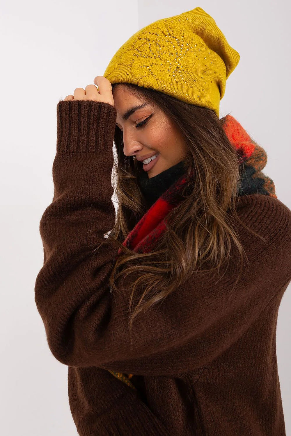 Bonnet d'hiver pour femme en cachemire strass design floral châle pull assorti style classique chaud