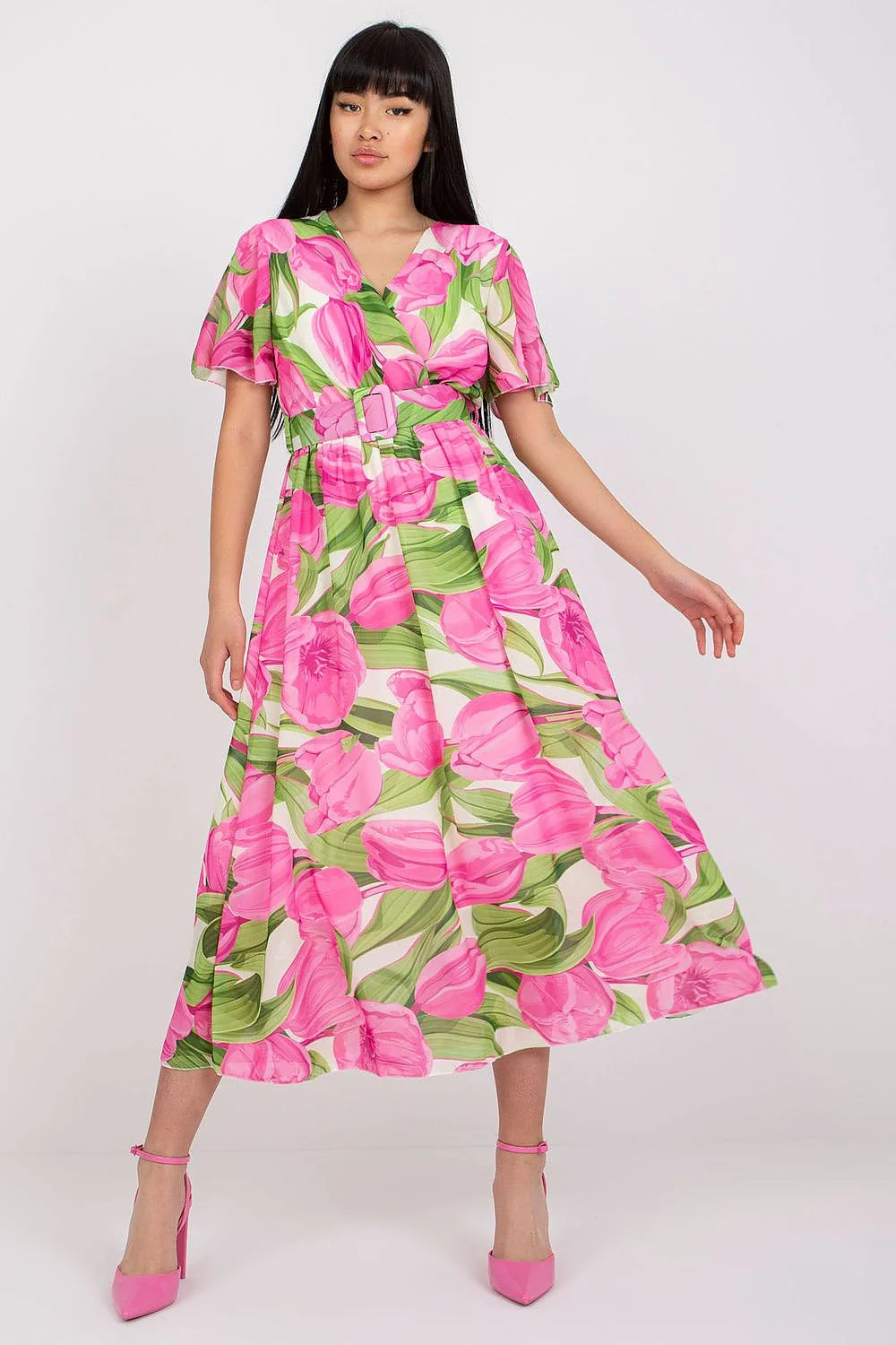 Robe d'été féminine manches courtes style décontracté-chic polyester elasthanne vert blanc robe fluide évasée taille ajustable pour femmes