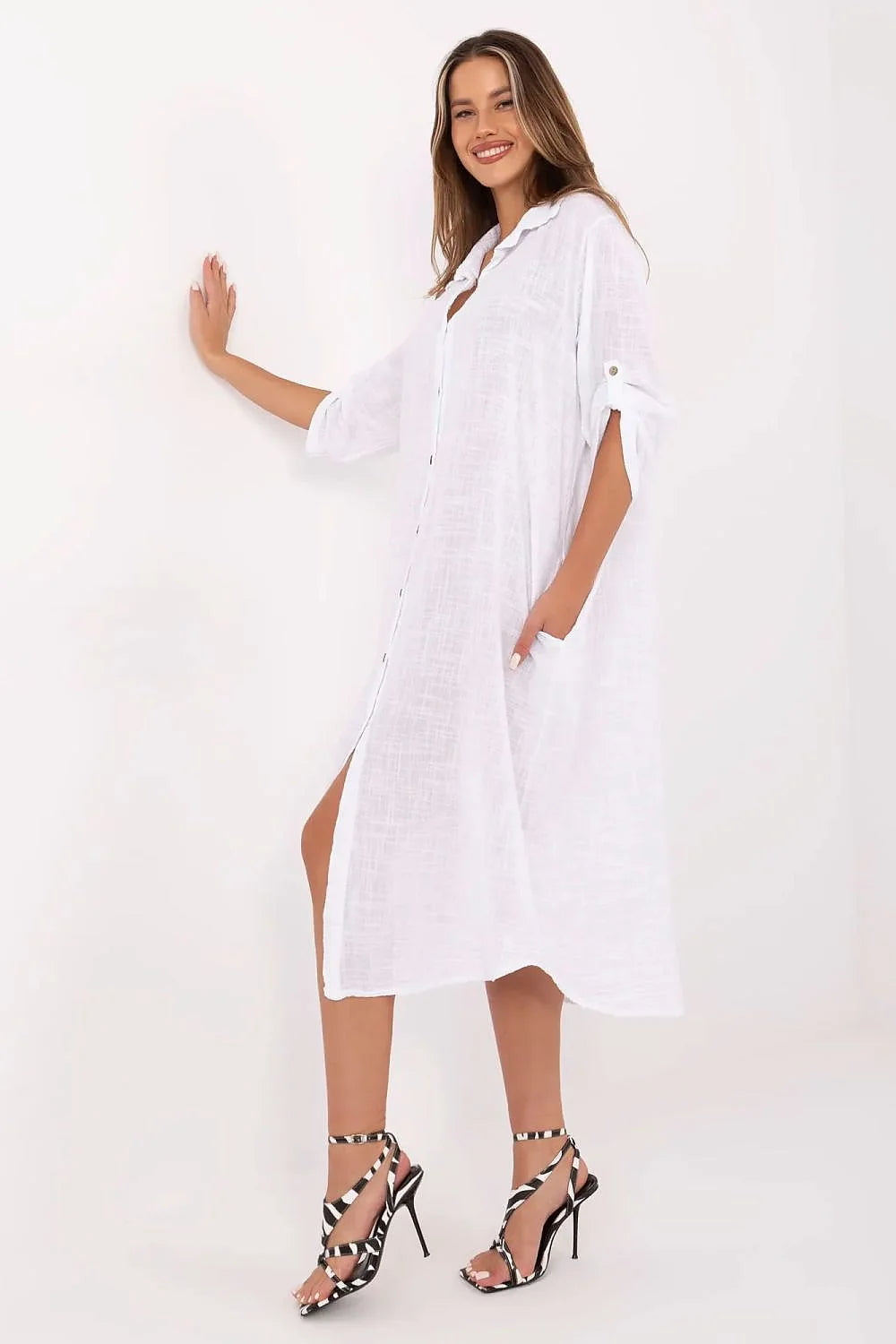Robe de jour Och Bella en coton blanc style chemise manches 3/4 col classique fermeture boutonnée longueur midi