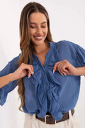 Chemise bohème pour femme en coton couleur bleue douce manches 3/4 volants col rond style élégant
