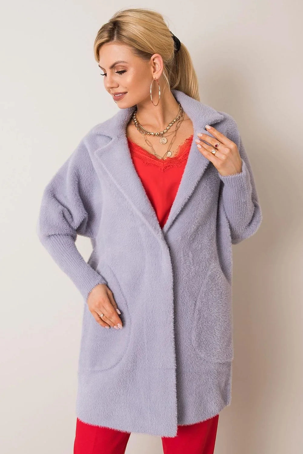 Manteau pour femme style décontracté élégant longueur totale 124 cm laine 38.4% polyester 23.5% angora 15.3% viscose 22.8% poches coulissantes boutons-pression automne hiver