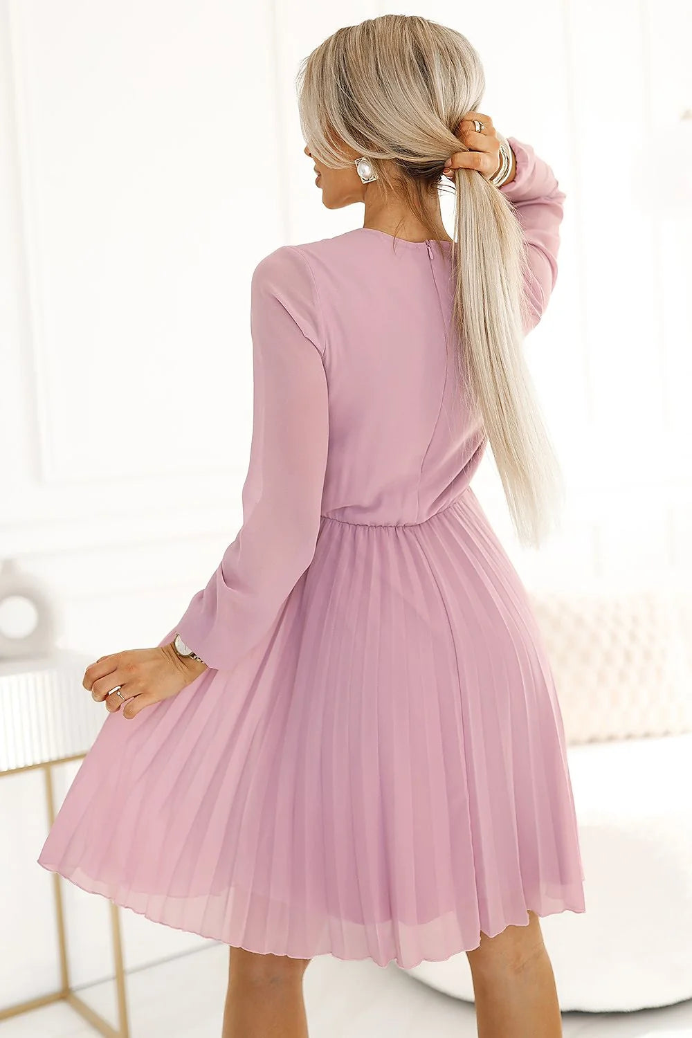 Robe de cocktail Numoco style wrap manches longues en mousseline rose poudré pour femmes