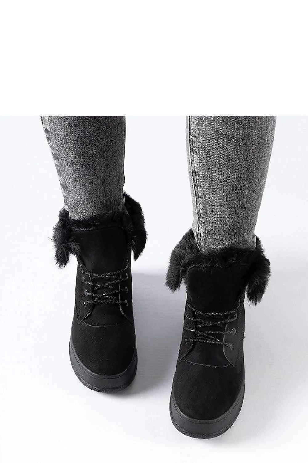 Bottines femme suédine noire hiver fourrure synthétique élégantes confortables casual modernes lacets montantes tendance