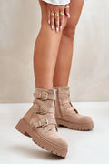 bottines femme modernes audacieuses utilitaire chic cuir suédé beige triples sangles boucles dorées semelle épaisse crantée bout rond zip latéral