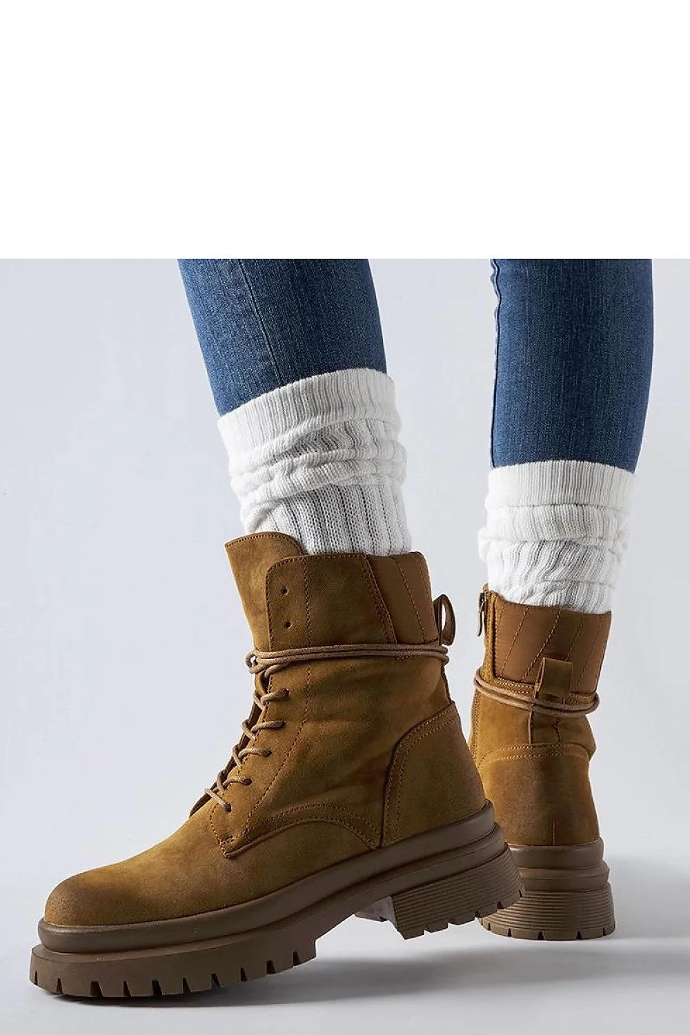 Bottines femme cuir suédé brun moyen design robuste moderne mode urbaine occasionnels casual confortables lacets métalliques semelle caoutchouc écolabellisées