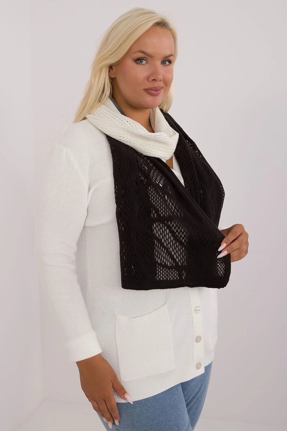 Écharpe ajourée bicolore longue en coton laine élégante pour femmes, style intemporel, parfait pour tous les jours