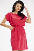 Robe de jour simple élégante couleur rouge vif taille élastiquée manches courtes encolure bateau poches latérales femme