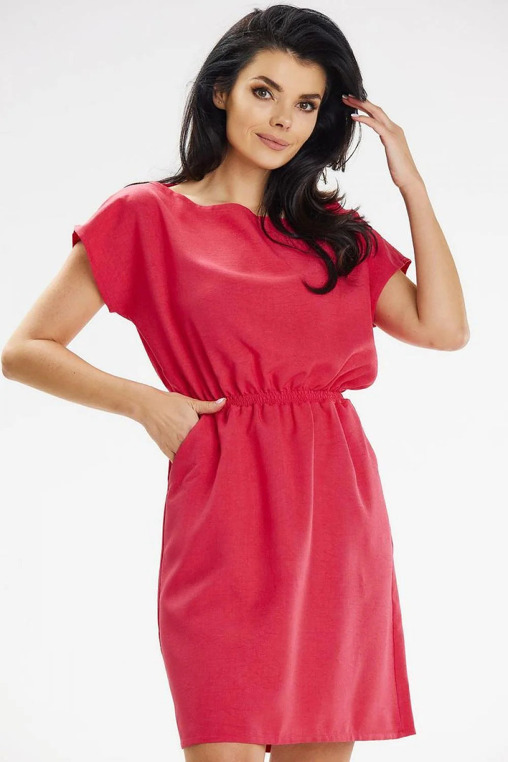 Robe de jour simple élégante couleur rouge vif taille élastiquée manches courtes encolure bateau poches latérales femme