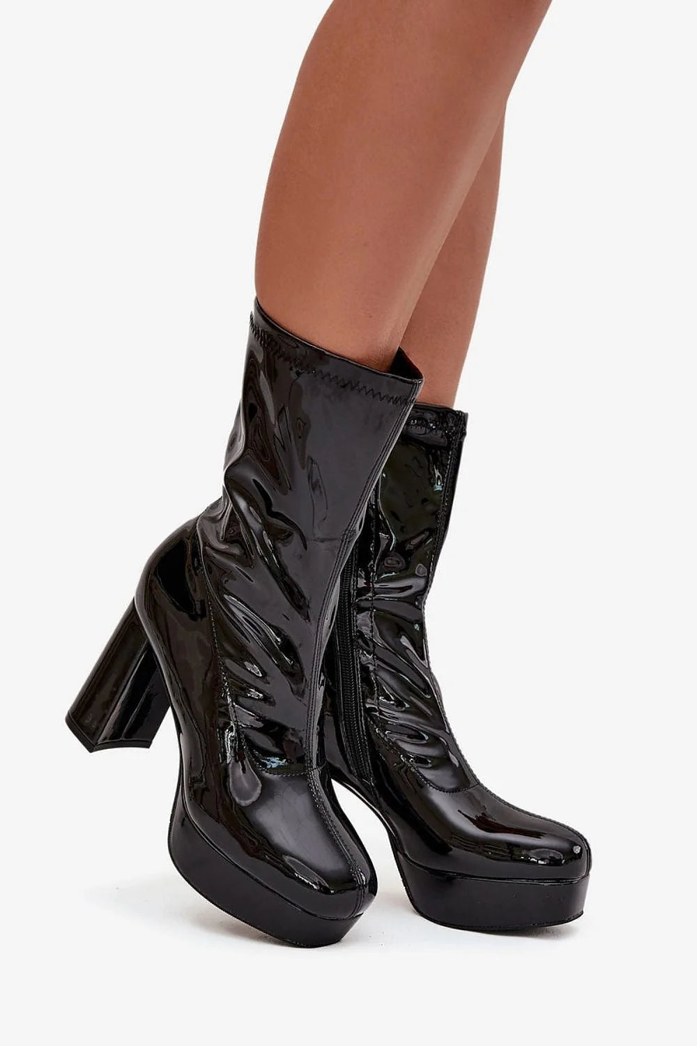 bottes femme mi mollet verni noir talon bloc haut plateforme compensée bout arrondi carré tige ajustée fermeture éclair doublure chaude
