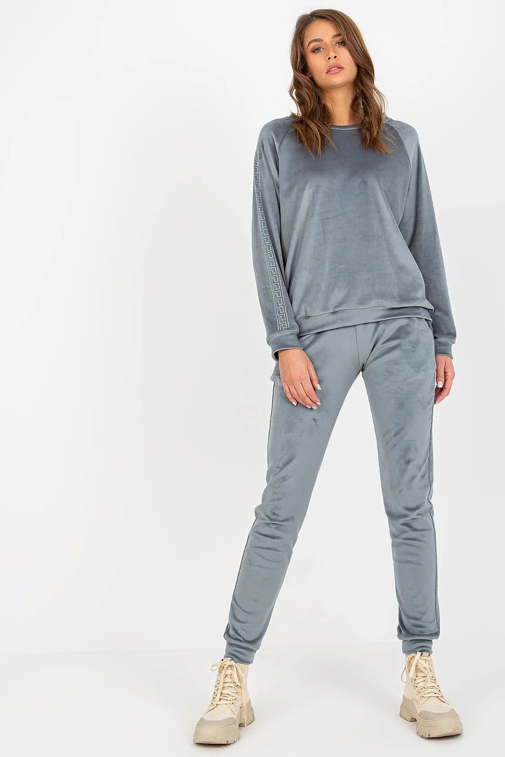 Ensemble Relevance velours bleu roi longue blouse manches longues pantalon ajusté femme élégant confort
