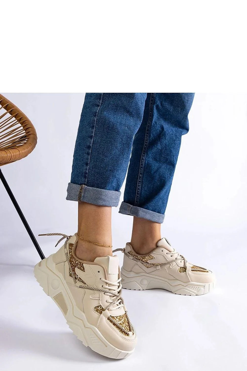 baskets chunky femme beige doré simili cuir pailleté semelle épaisse crantée antidérapante col rembourré lacets tressés streetwear tendance confortable durable