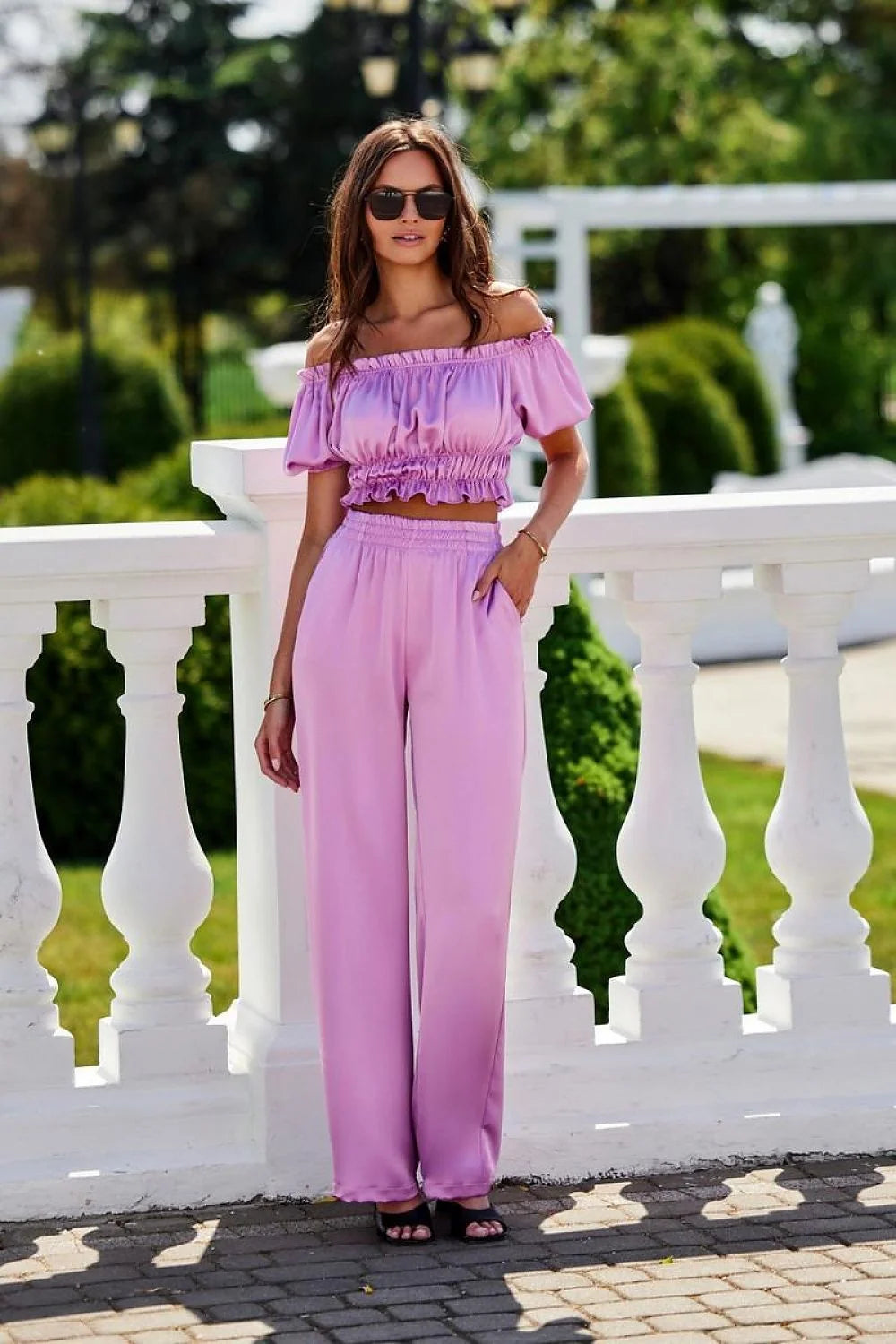 Ensemble deux pièces chemisier et shorts manches courtes encolure élastique tissu satiné lilas femme mode été