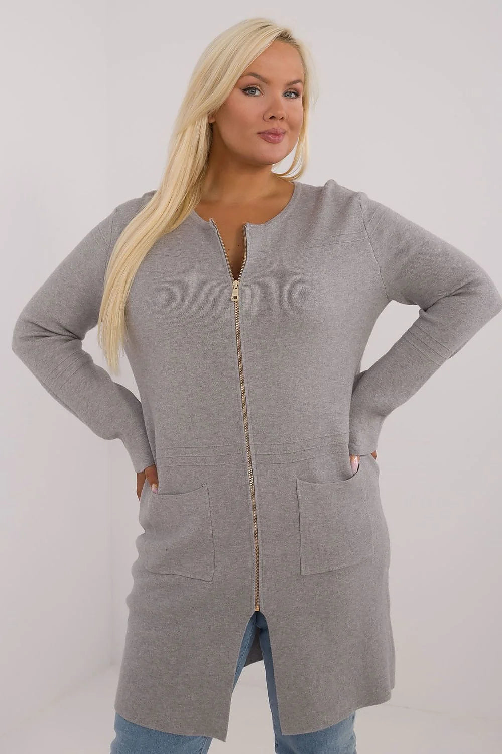 Pull grande taille femme cardigan gris maille doux fermeture éclair poches larges coupe droite manches longues en coton synthétique