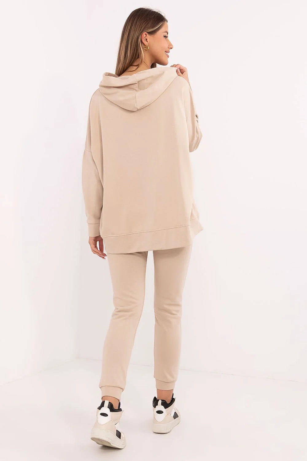 Ensemble de survêtement féminin à capuche et pantalon assorti, style décontracté, couleur beige, coton polyester, confort durable, occasion détente et sorties