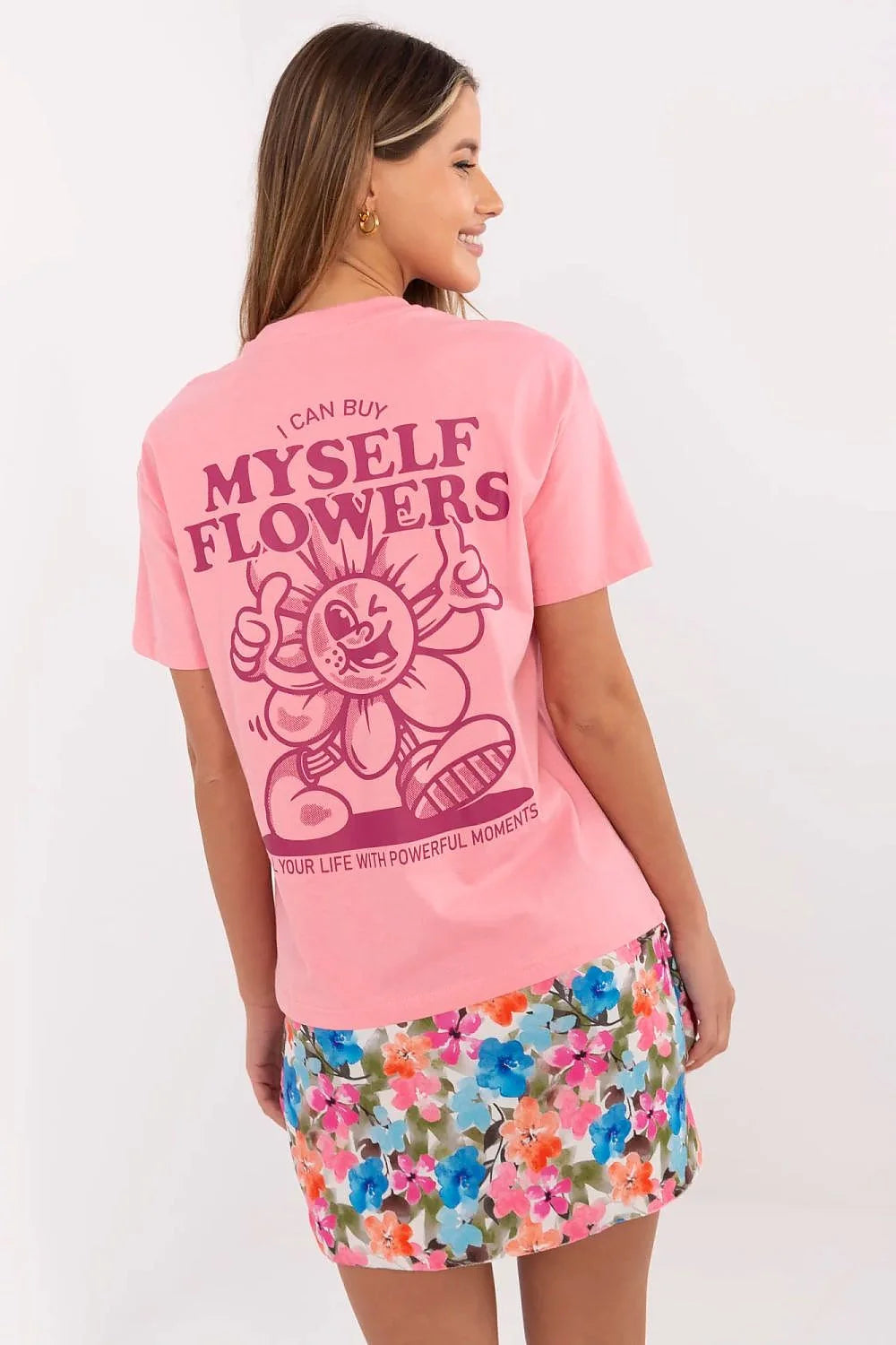 T-shirt et jupe femme style floral rose clair manches courtes col rond nœud décoratif motif éclatant