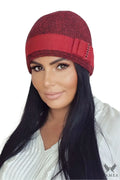 Bonnet féminin élégant motif maille noir rouge doublé perles style automne hiver Kamea femme