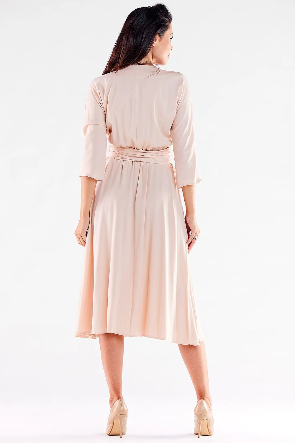 Robe femme élégante intemporelle midi manches 3/4 encolure V ceinture assortie couleur rouge vif matériau doux légèrement satiné