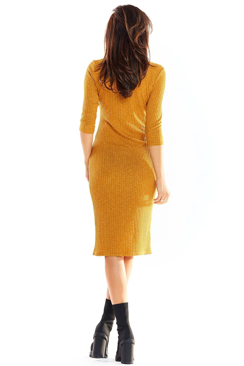 Robe en tricot élastique moutarde près du corps élégante manches longues pour femme moderne
