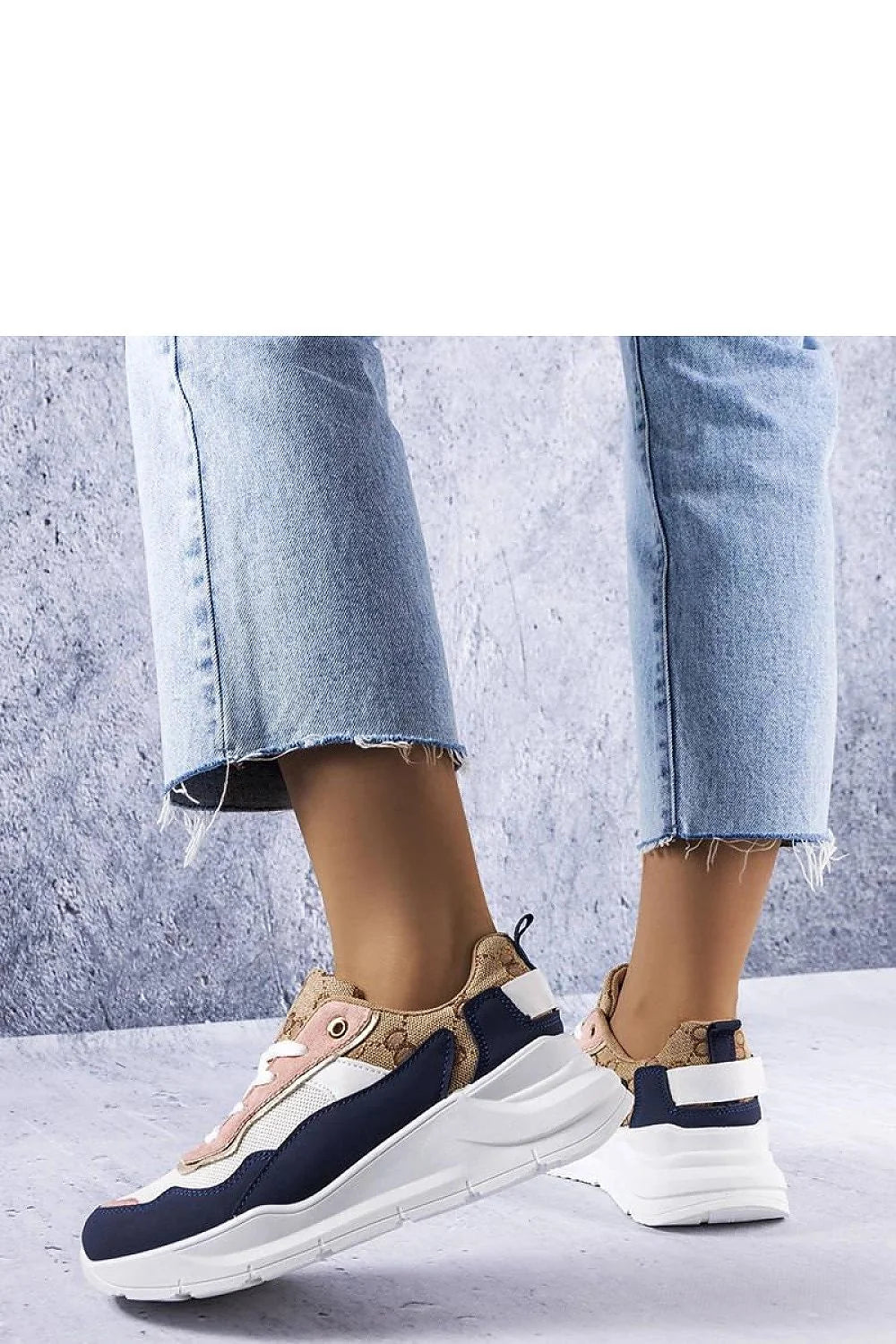 Baskets Solea femmes style moderne tendance confortable design élégant été lacets métalliques semelle caoutchouc