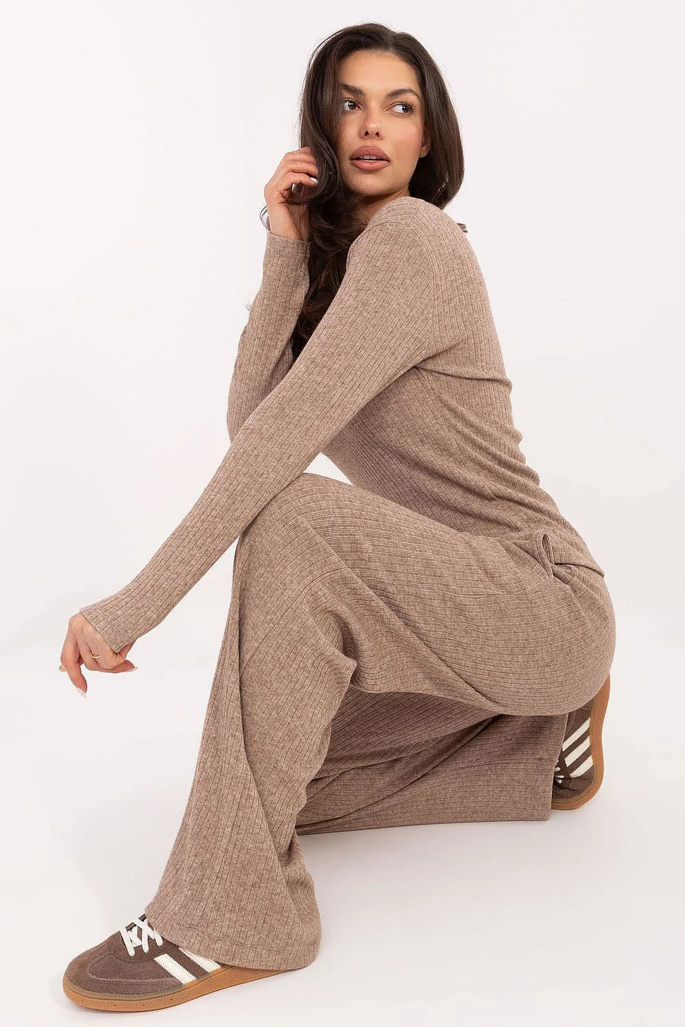 ensemble loungewear femme deux pièces top manches longues col V pantalon jogger côtelé taupe chiné doux extensible viscose