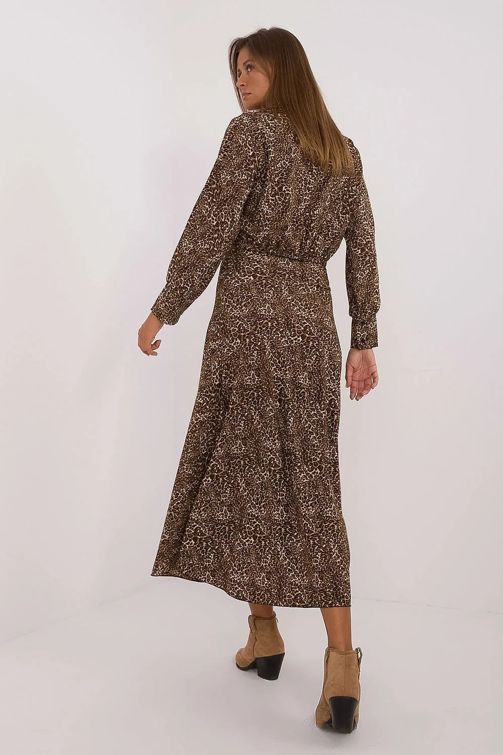 Ensemble féminin Italy Moda motif animalier haut à manches longues jupe longue coupe moderne coloris bruns beige noir matériaux confortables occasions quotidiennes style élégant mode intemporelle
