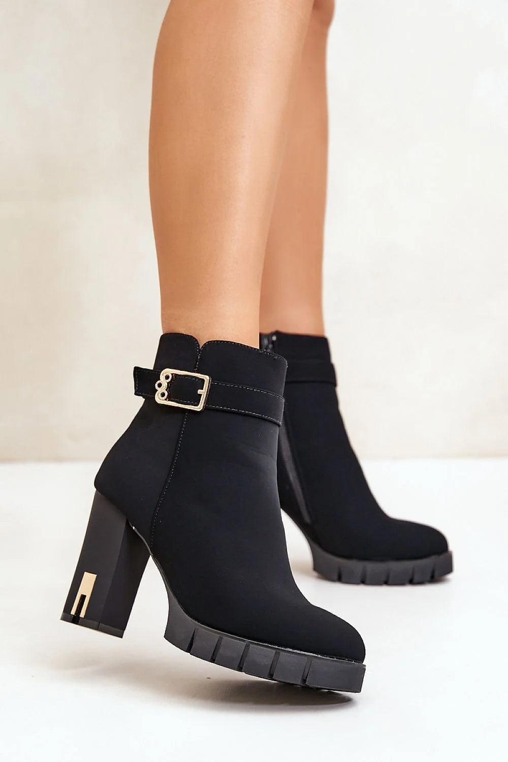Bottines femmes élégantes éco-cuir noir talon pilier 10cm sangle dorée fermeture éclair taille 36-40