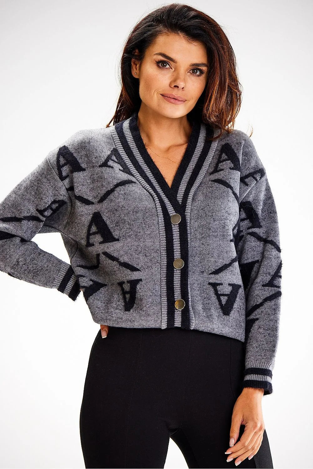 Cardigan pour femme moderne élégant manches longues motifs asymétriques gris chiné noir laine tricotée coupe ajustée automne hiver