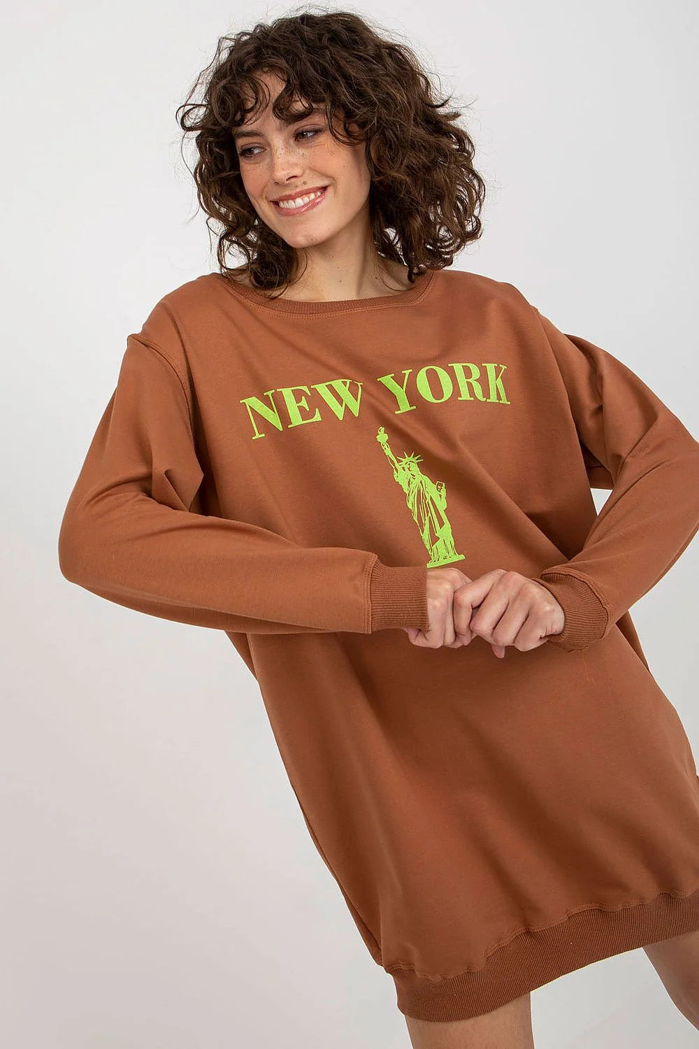 Sweatshirt oversize pour femme, style décontracté, motif New York Statue de la Liberté, couleur marron terre, manches longues, encolure ronde, finitions côtelées