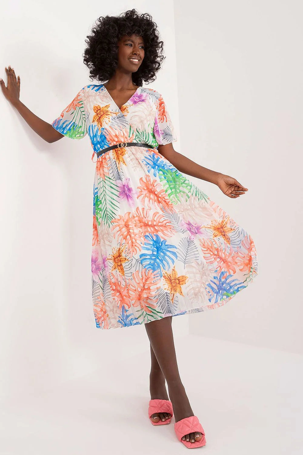 Robe de jour Italy Moda imprimé floral tropical multicolore V-neck manches courtes ceinture noire polyester femme