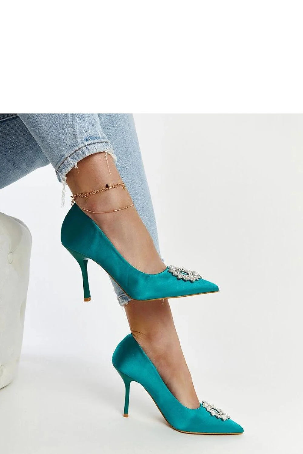 Escarpins talons hauts Solea bleu turquoise satin fleurs cristaux pointu soirée femme élégance occasion spéciale mode