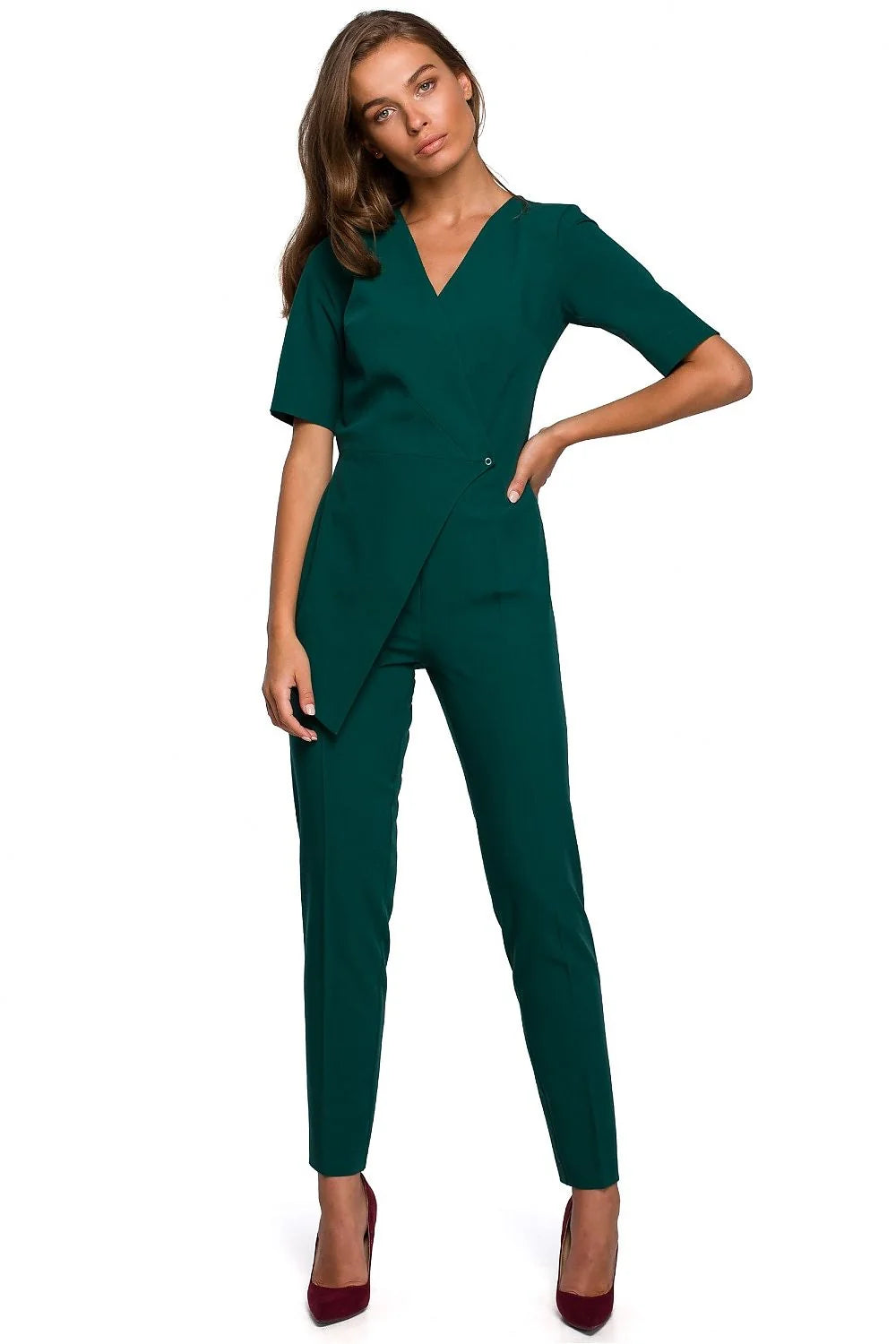 Combinaison élégante en polyester noir croisé pour femmes modernes, manches courtes, occasions spéciales, ajustée