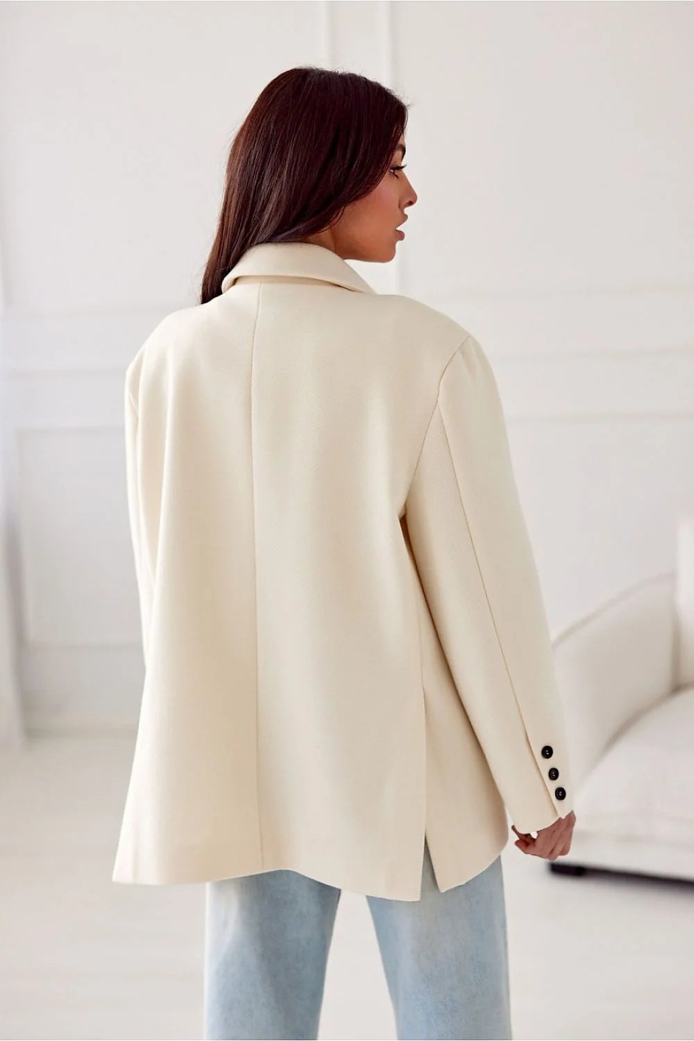 Veste blazer féminine oversize beige manches longues boutons noirs col à revers doublée polyester laine coton femmes mode intemporelle