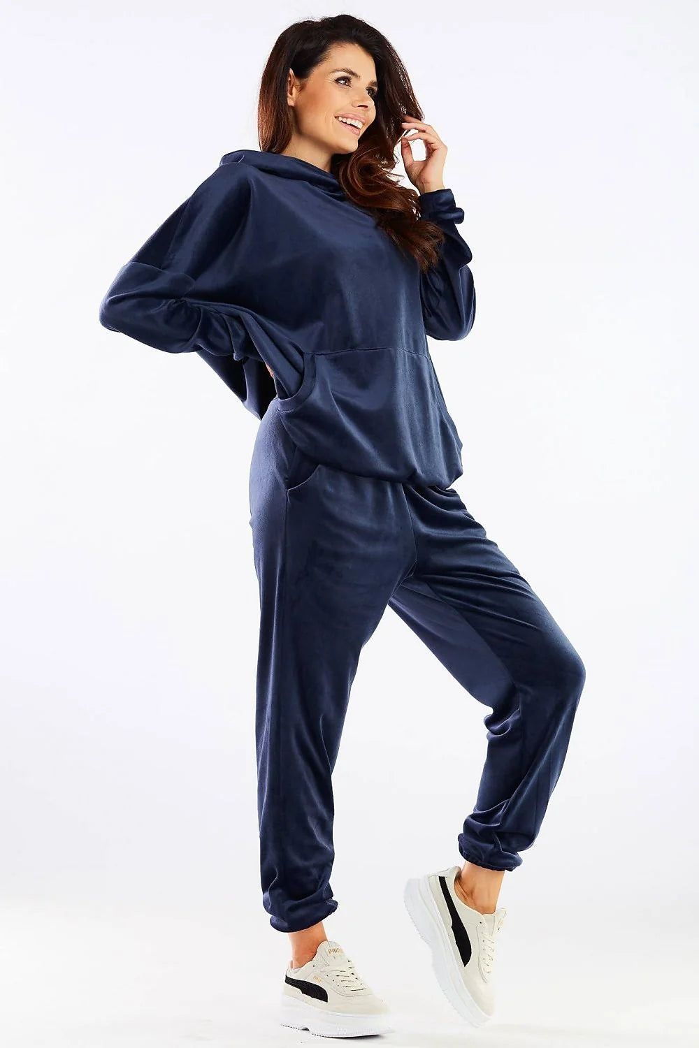 Ensemble survêtement femme velours bleu marine confortable décontracté capuche poche kangourou jogger sport élégant