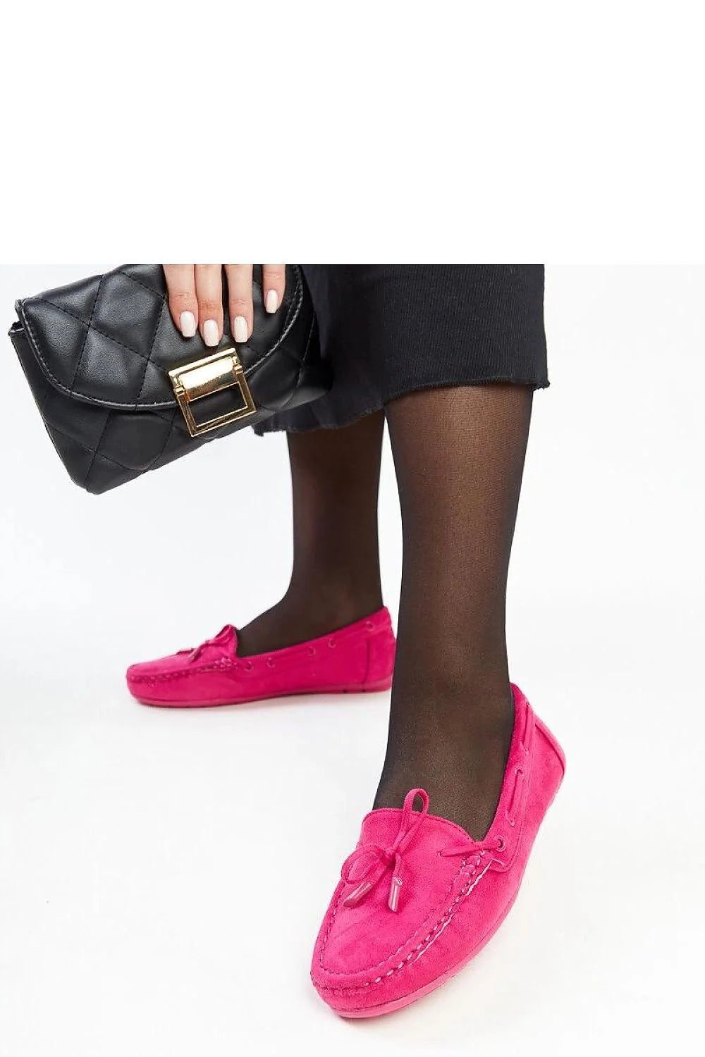 mocassins Solea femmes suédette fuchsia semelle caoutchouc souple antidérapante slipon bout arrondi surpiqûres apparentes lacet décoratif noeud élégant féminin
