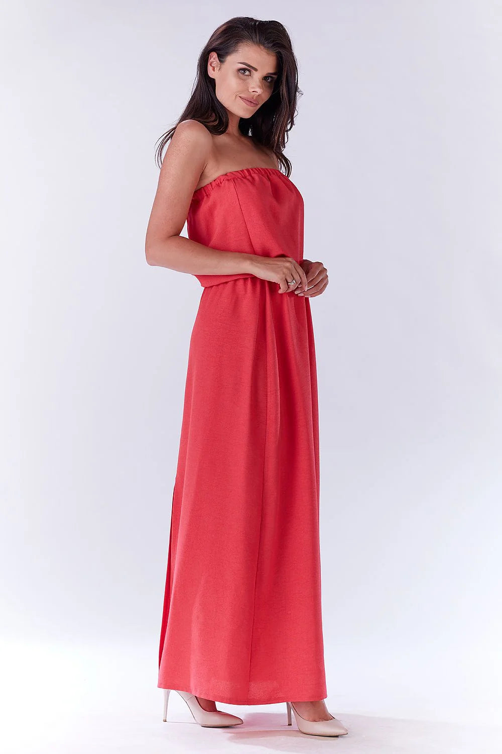 Robe longue bustier coton rouge corail élégante et décontractée pour sorties estivales chic