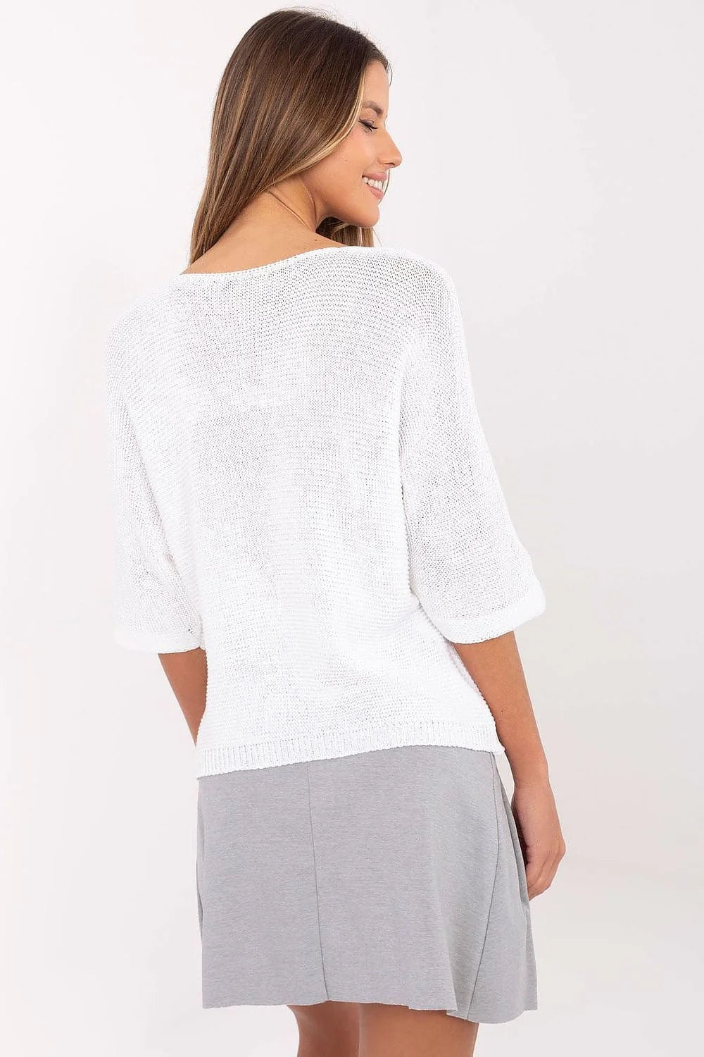 Pull à manches 3/4 motif ours en peluche associé à jupe plissée grise haut waist femme mode Casual Fun