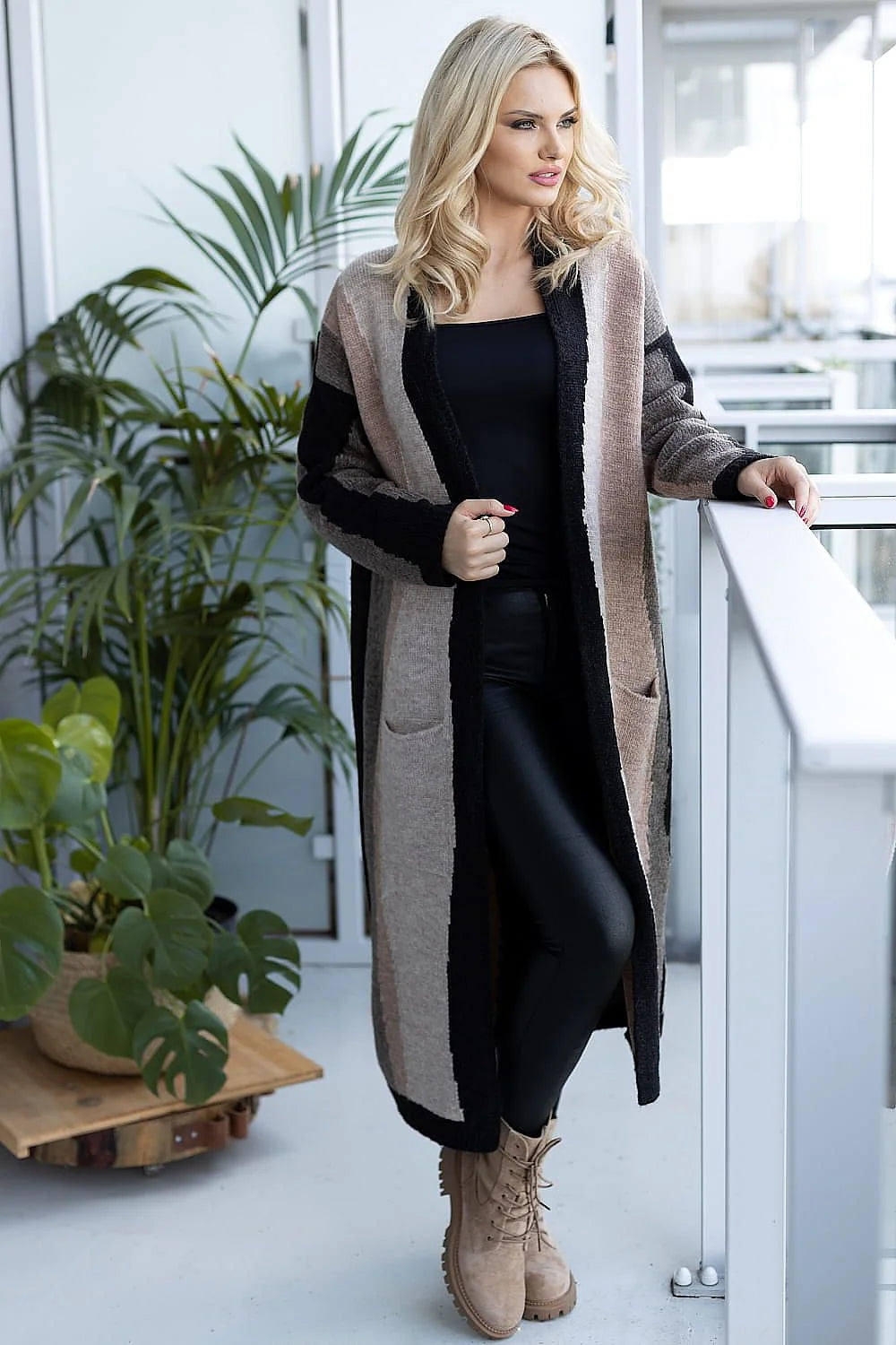 Cardigan Pee Ka Boo pour femmes long style audacieux couleurs vives matières douces sans fermeture manches longues
