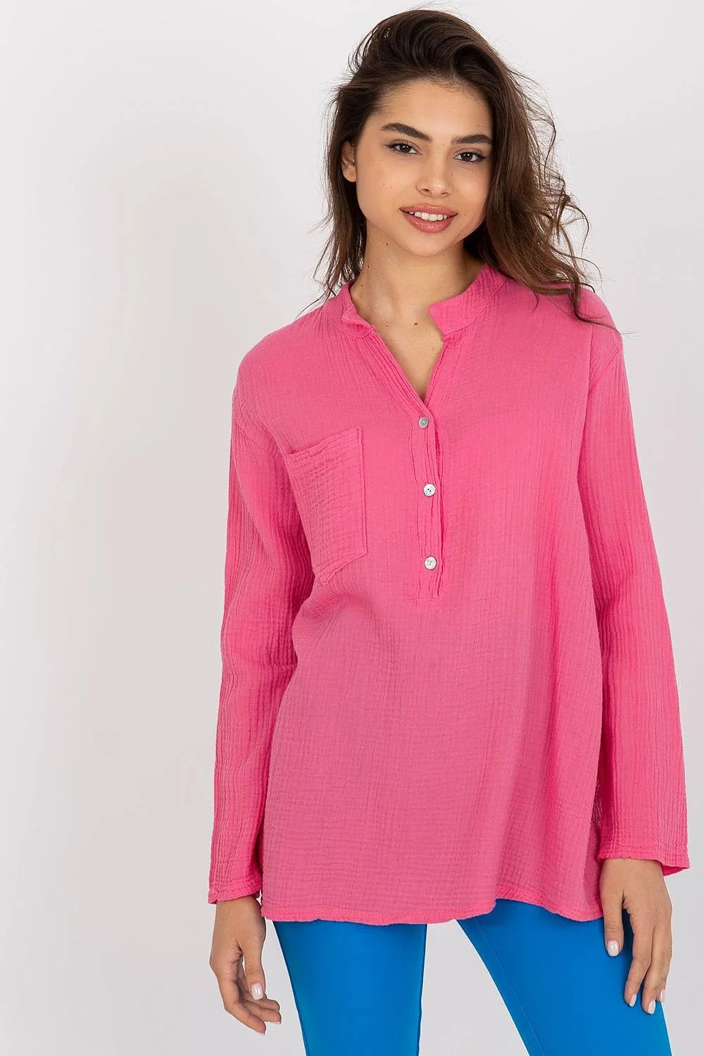 Chemisier Och Bella Femme Rose Vif Mao Boutons Blancs Tissu Gaufré Confortable Coupe Ample Manches Longues Polyvalent