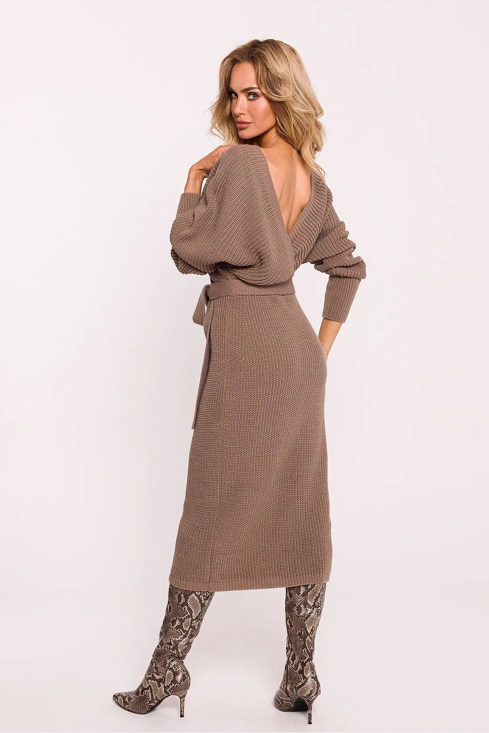 Robe de jour élégante en tricot rayé taupe manches longues encolure V ceinture incluse femme