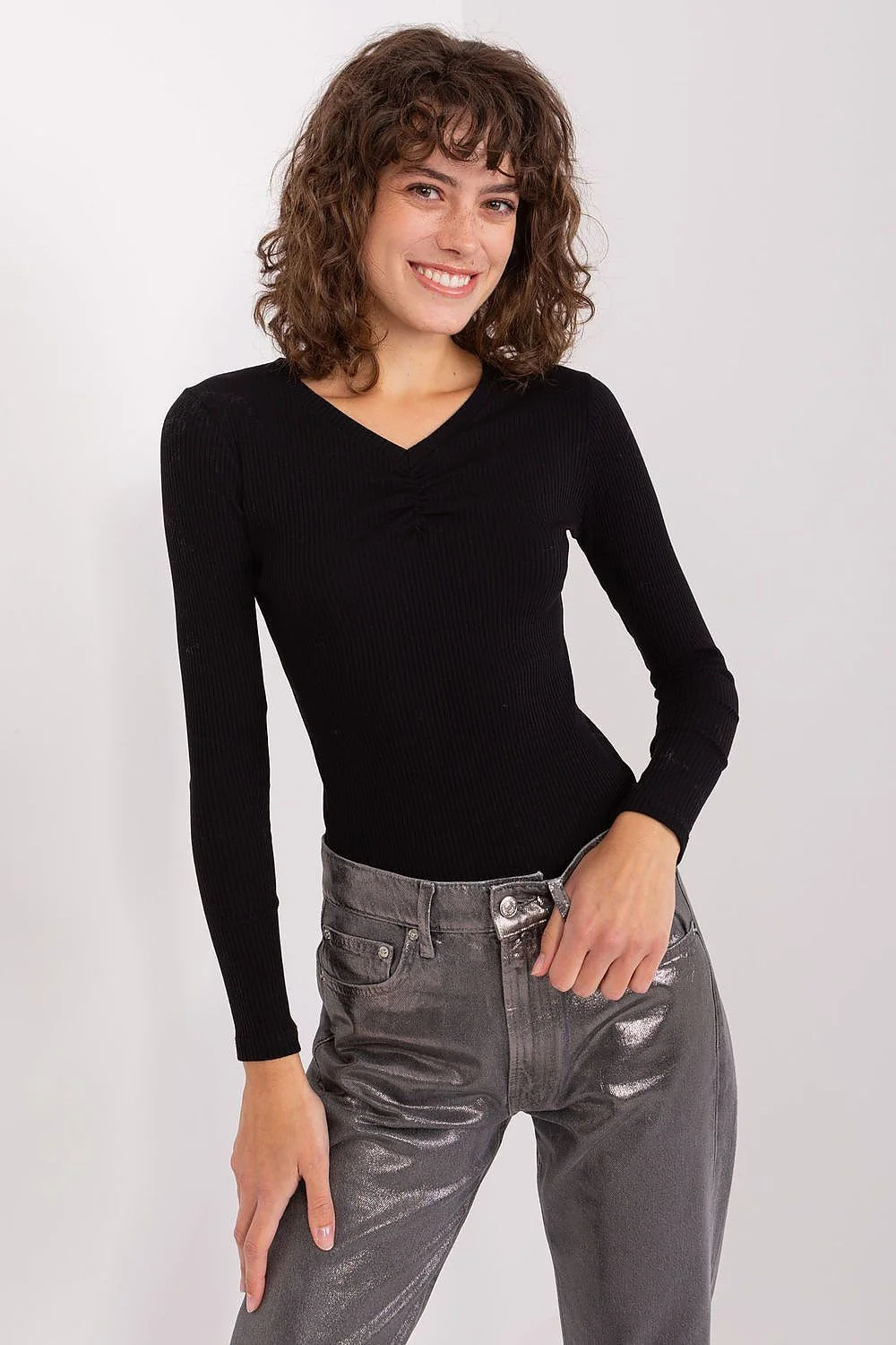 Ensemble femme moderne élégant body manches longues tissu côtelé pantalon gris métallisé coupe ample