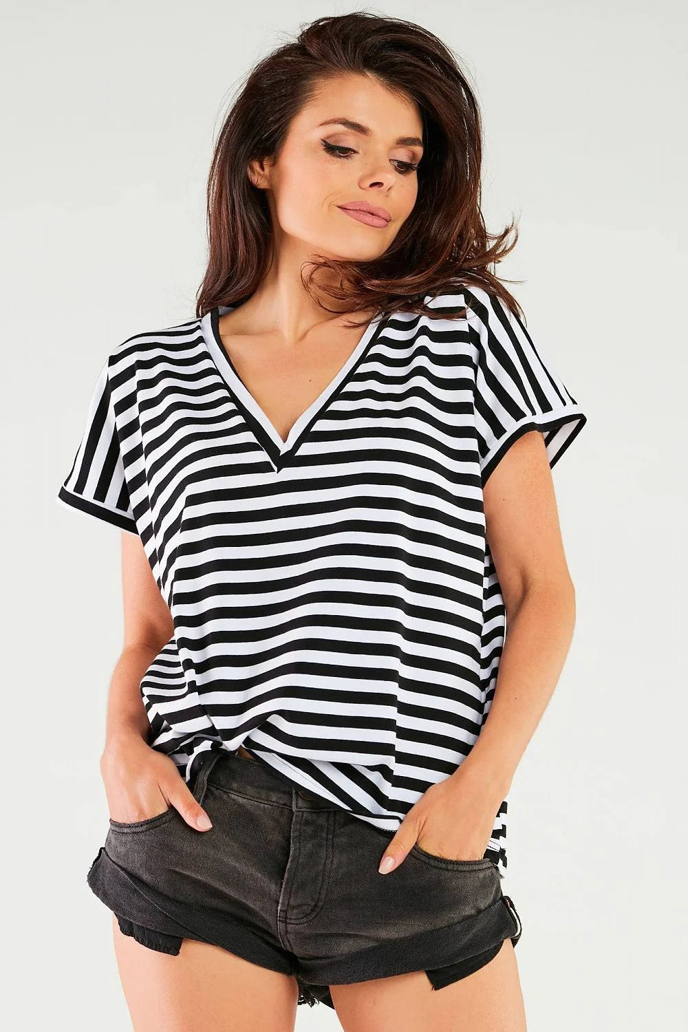 chemisier rayé noir blanc col V bordure noire coton lycra stretch manches courtes coupe ample boxy longueur hanches