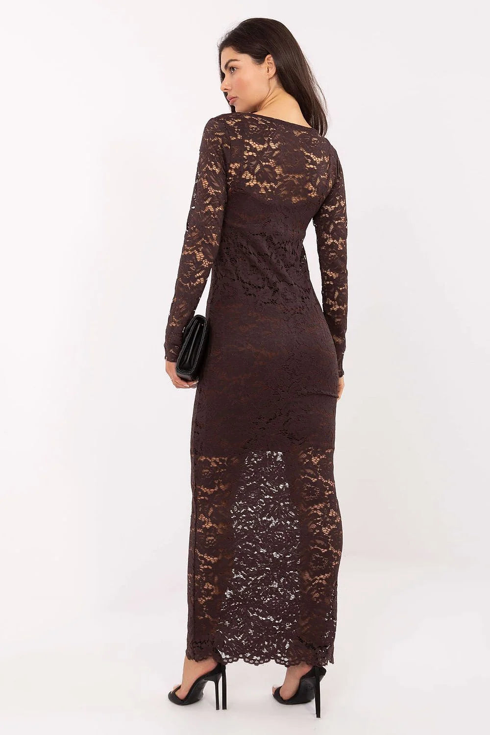 robe longue dentelle chocolat moulante manches longues col rond doublure nude semi transparente motif floral ajouré ourlet festonné silhouette ajustée