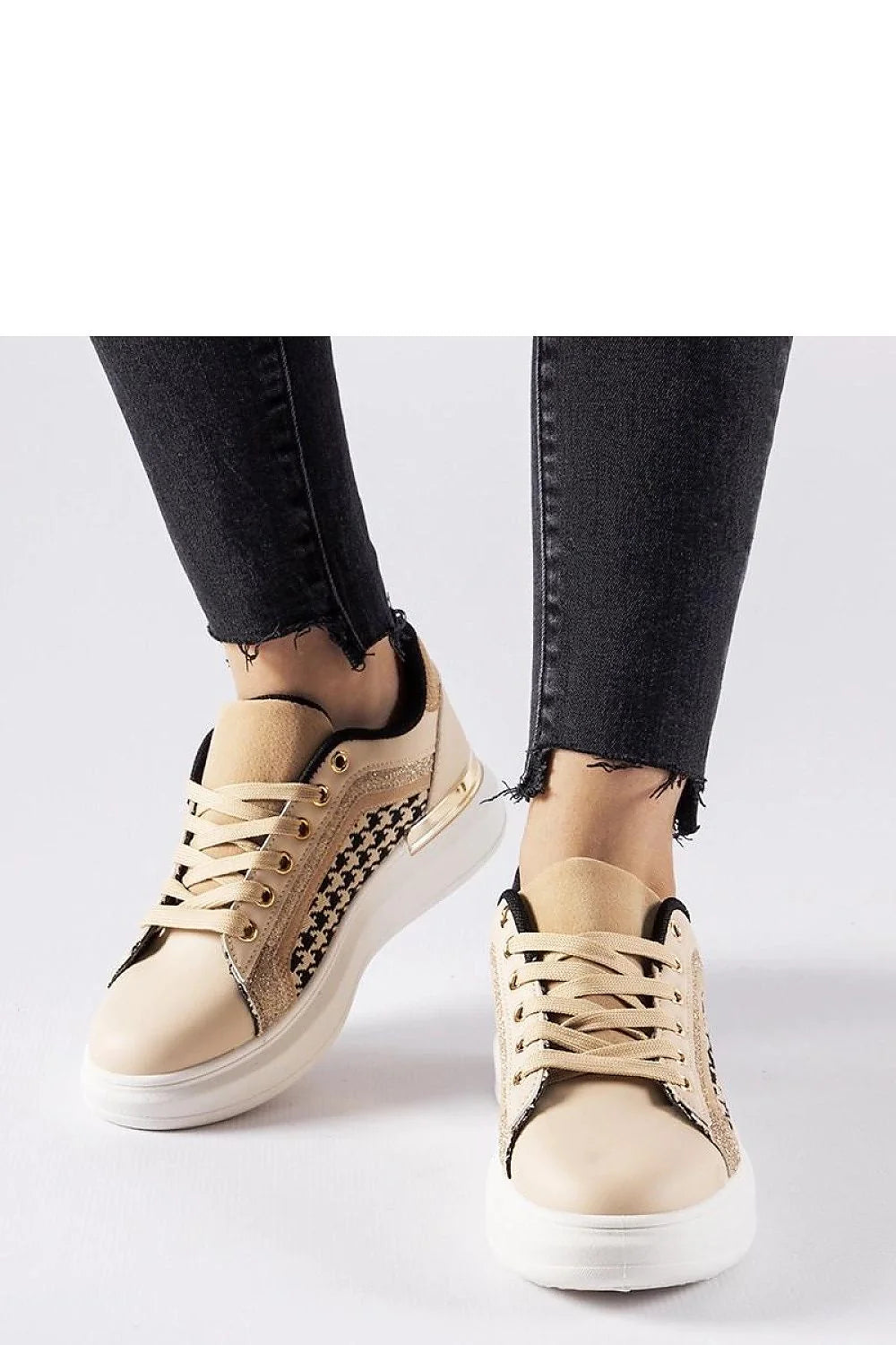 Baskets mode femme beige doré motif pied-de-poule cuir écolo moderne confort occasion city event