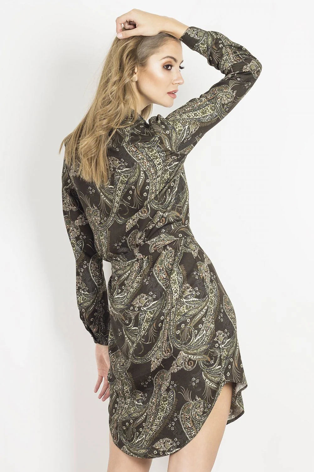robe chemise viscose noire élégante manches longues ceinture nouée coupe droite cintrée longueur genoux asymétrique boutons bijou polonaise