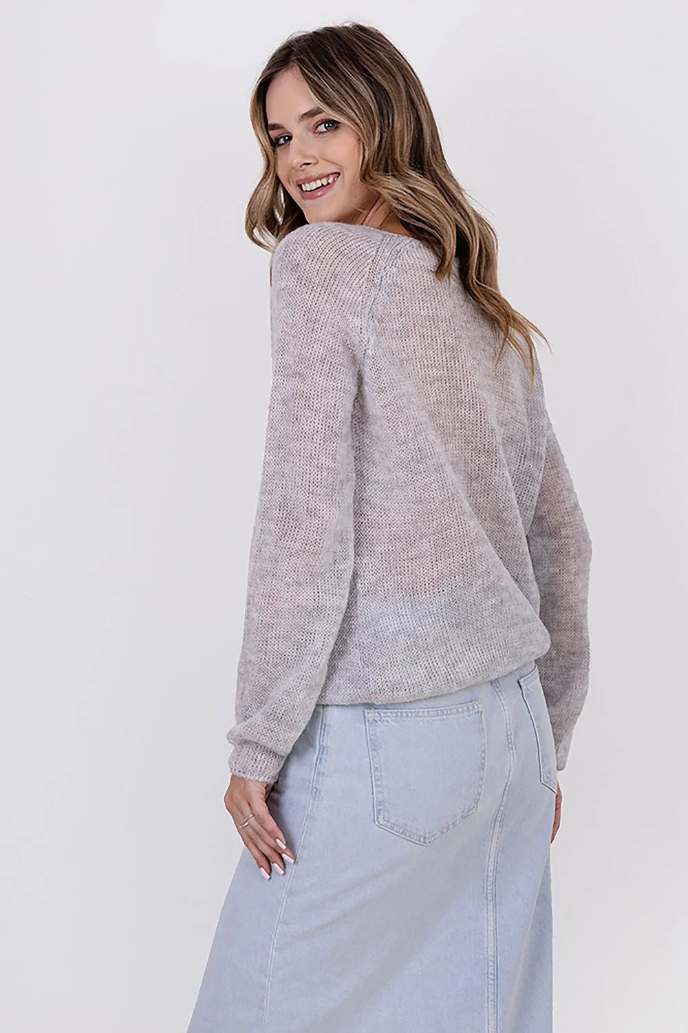 Tenue femme élégante casual Chandail col rond manches longues robe courte denim bleu ciel