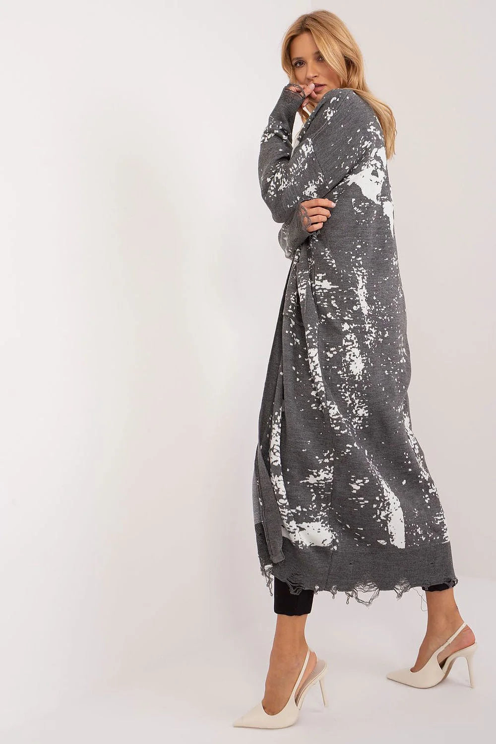 Cardigan long bohème chic pour femme, style ample et décontracté, tissu acrylique doux, motifs tachetés gris foncé