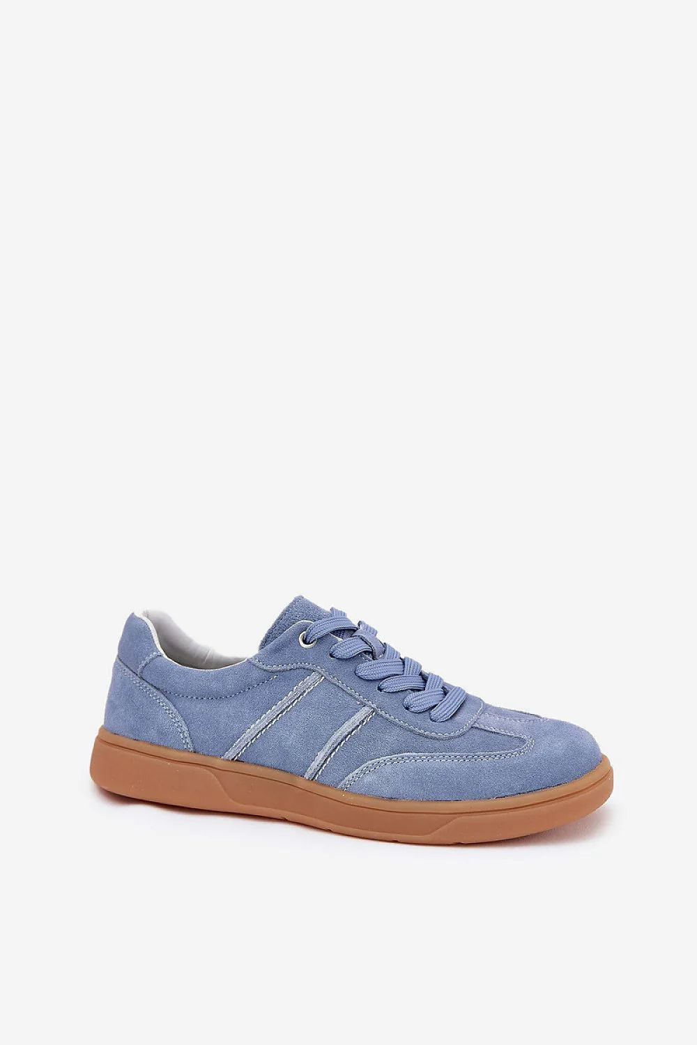 Sneakers basses pour femmes en daim naturel bleu pastel confortable élégante design classique lacage traditionnel semelle intérieure cuir amorti